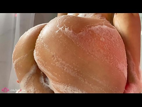 ❤️ Si rambut coklat Melancap Faraj dengan Vibrator hingga Orgasme Intens dalam Mandi ❌ Video seks pada ms.tusar.top